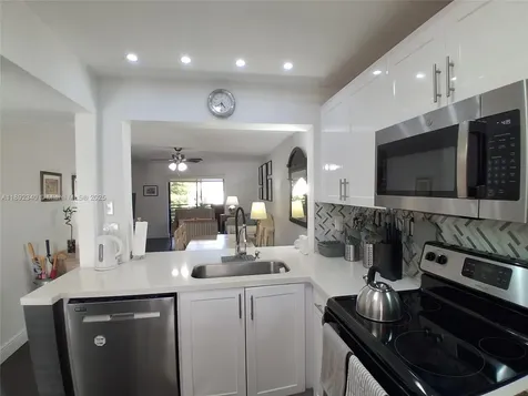 2786 NW 104th Avenue Sunrise FL 33322
