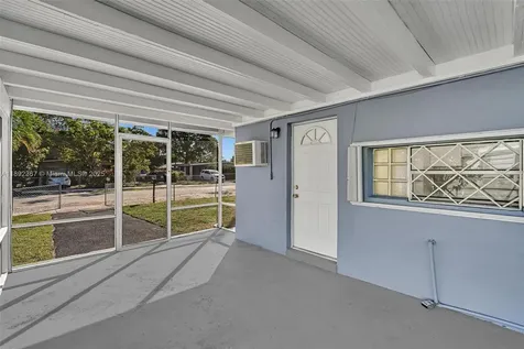 137 NW 29th Avenue Fort Lauderdale FL 33311