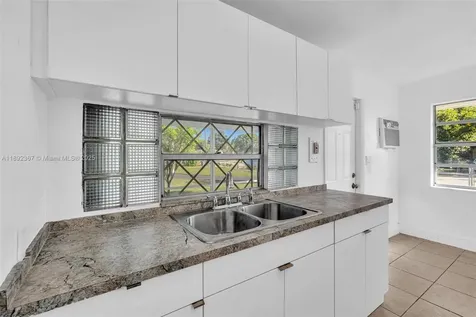 137 NW 29th Avenue Fort Lauderdale FL 33311