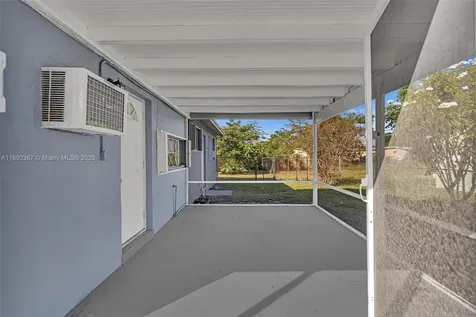 137 NW 29th Avenue Fort Lauderdale FL 33311