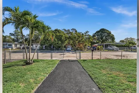 137 NW 29th Avenue Fort Lauderdale FL 33311