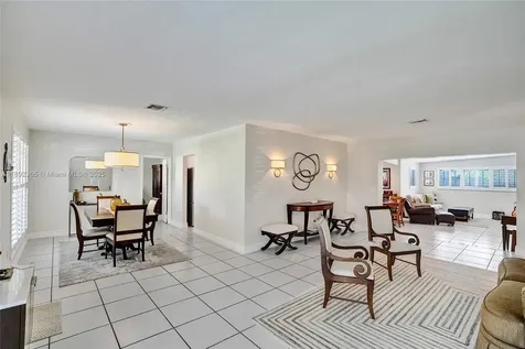 6001 SW 94th Place Miami FL 33173
