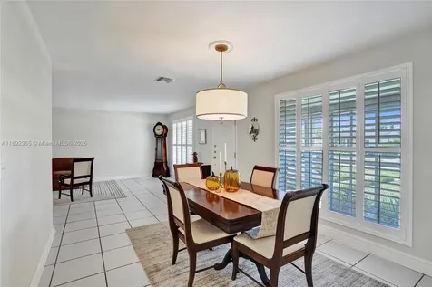 6001 SW 94th Place Miami FL 33173