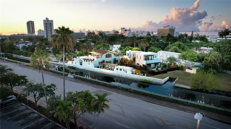 1800 Michigan Avenue Miami Beach FL 33139
