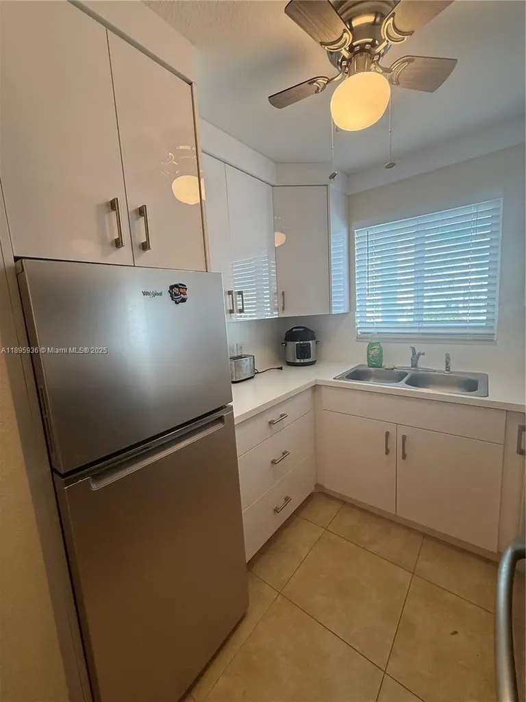 2860 NE 14th St Causeway Pompano Beach FL 33062
