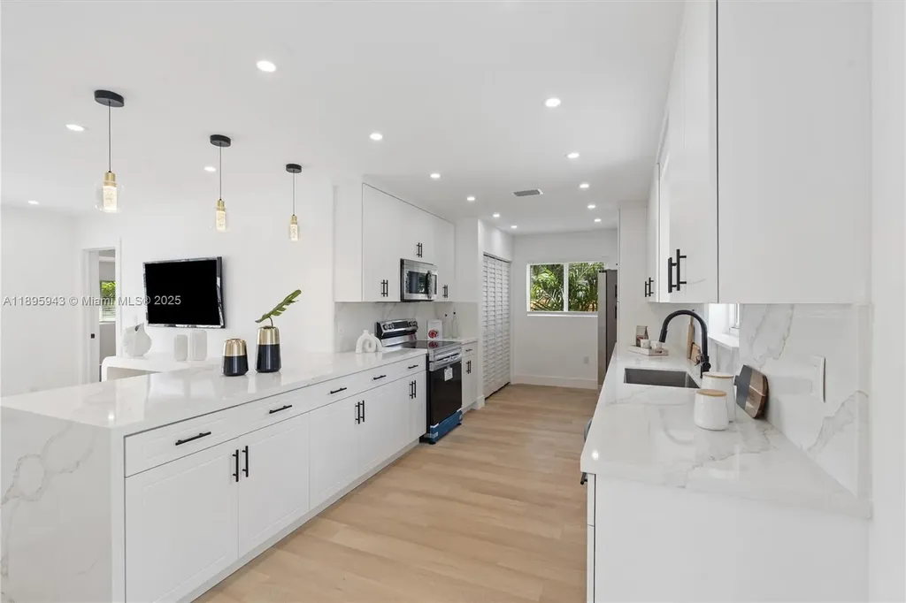 3645 SW 22nd Street Fort Lauderdale FL 33312