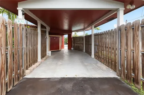 1831 NW 33rd Street Oakland Park FL 33309