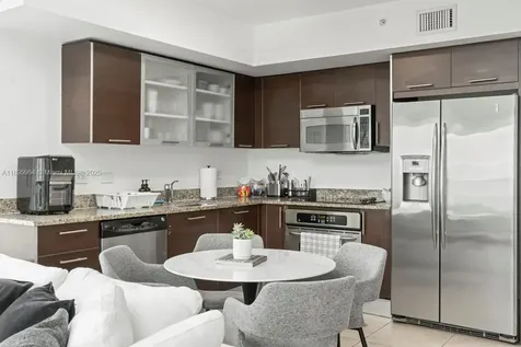 41 SE 5th Street Miami FL 33131