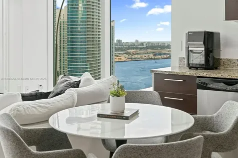 41 SE 5th Street Miami FL 33131
