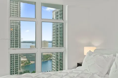 41 SE 5th Street Miami FL 33131