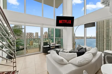 41 SE 5th Street Miami FL 33131