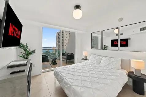41 SE 5th Street Miami FL 33131