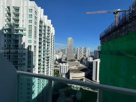 41 SE 5th Street Miami FL 33131