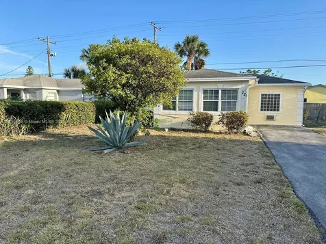 221 W 27th Street Riviera Beach FL 33404