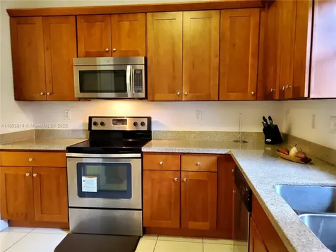 9731 NW 10th Terrace Miami FL 33172