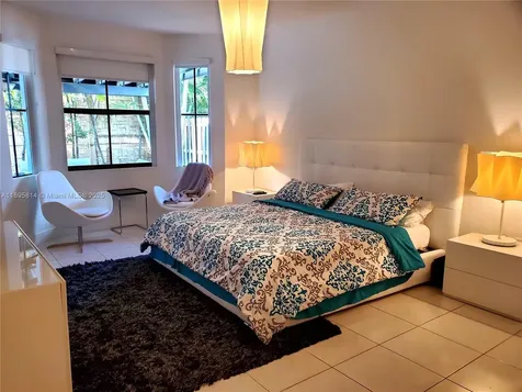 9731 NW 10th Terrace Miami FL 33172
