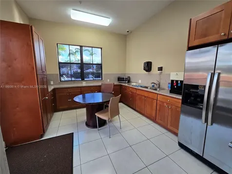 9731 NW 10th Terrace Miami FL 33172