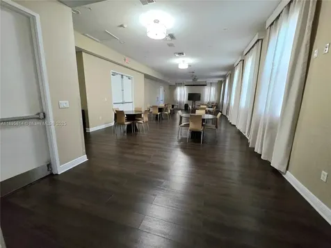 9731 NW 10th Terrace Miami FL 33172