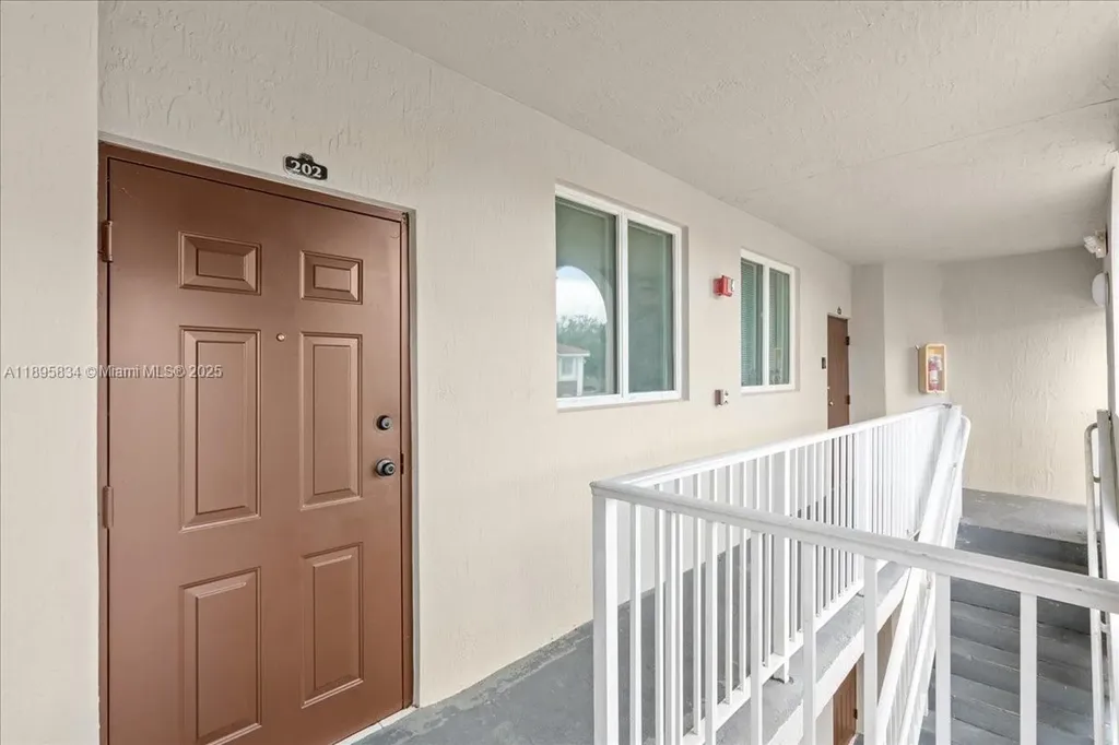 1677 SE 27th Court Homestead FL 33035