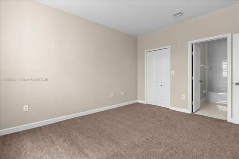 1677 SE 27th Court Homestead FL 33035