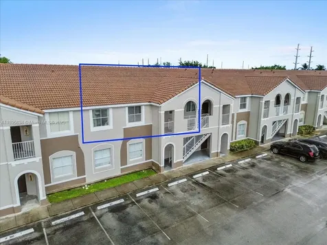 1677 SE 27th Court Homestead FL 33035