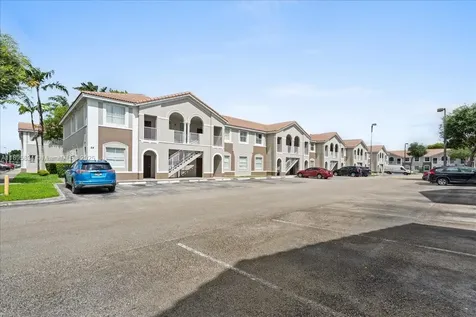 1677 SE 27th Court Homestead FL 33035