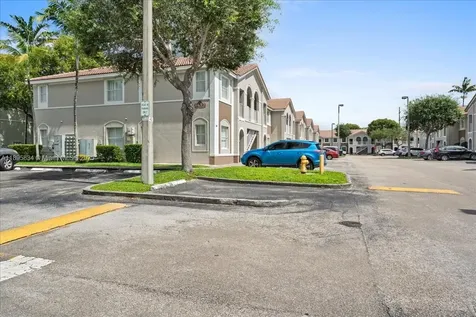 1677 SE 27th Court Homestead FL 33035