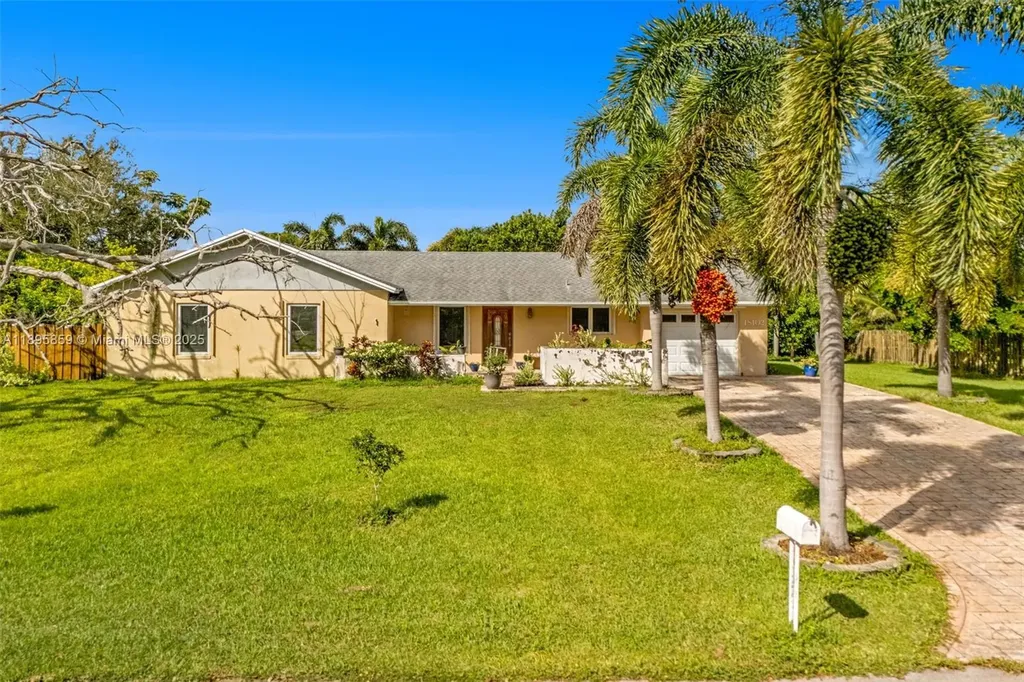 18102 SW 88th Place Palmetto Bay FL 33157