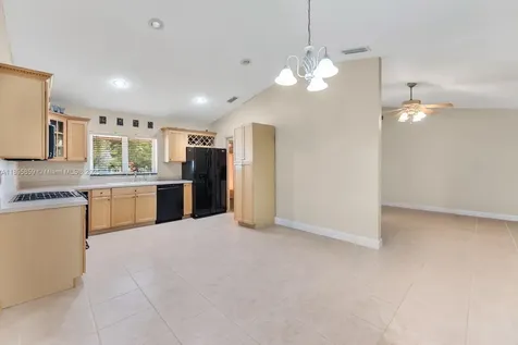 18102 SW 88th Place Palmetto Bay FL 33157
