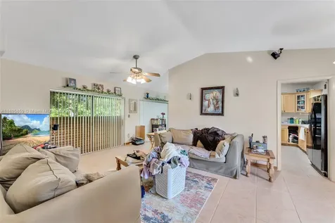18102 SW 88th Place Palmetto Bay FL 33157