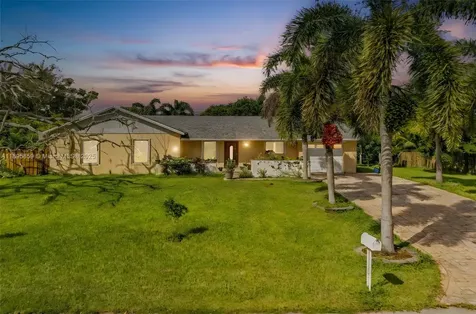 18102 SW 88th Place Palmetto Bay FL 33157