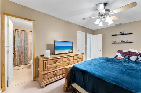 18102 SW 88th Place Palmetto Bay FL 33157