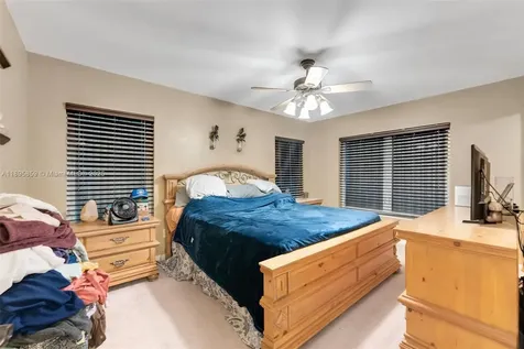 18102 SW 88th Place Palmetto Bay FL 33157