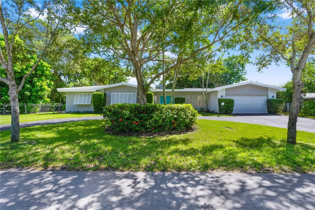 13905 SW 78th Court Palmetto Bay FL 33158