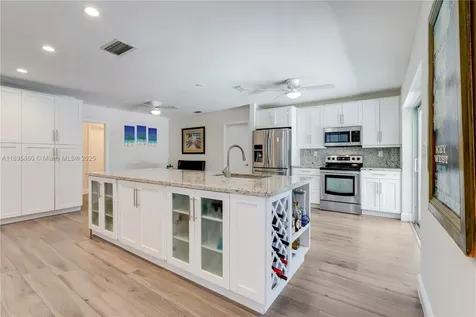 13905 SW 78th Court Palmetto Bay FL 33158