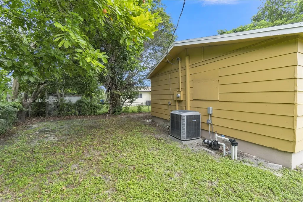 2005 NW 11th Avenue Fort Lauderdale FL 33311