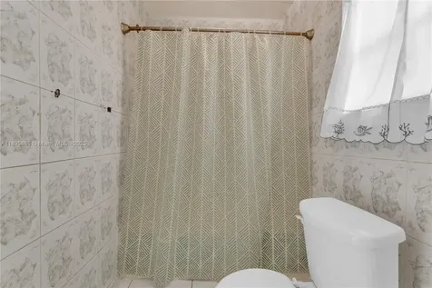 2005 NW 11th Avenue Fort Lauderdale FL 33311