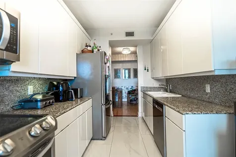 888 Brickell Key Drive Miami FL 33131