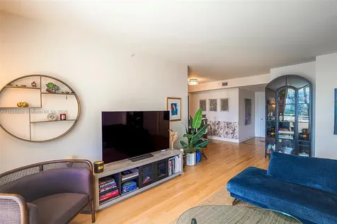 888 Brickell Key Drive Miami FL 33131