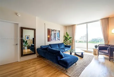 888 Brickell Key Drive Miami FL 33131