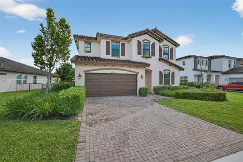 1310 Whitcombe Drive Royal Palm Beach FL 33411