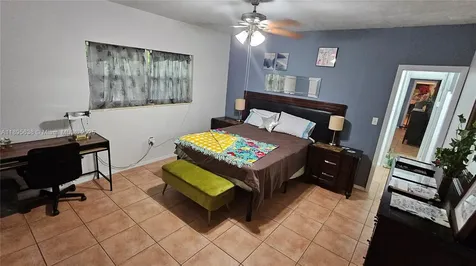 4201 SW 60th South Miami FL 33155