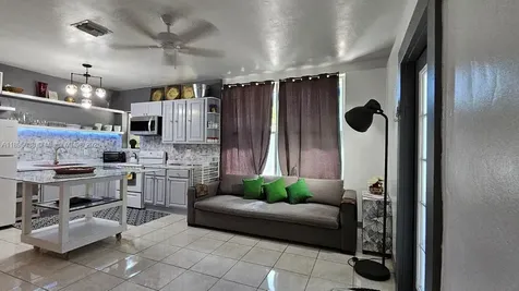 4201 SW 60th South Miami FL 33155