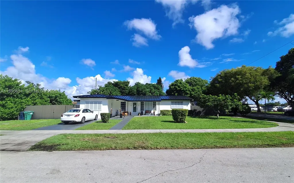 10305 SW 149th Terrace Miami FL 33176