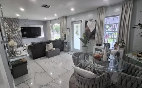 10305 SW 149th Terrace Miami FL 33176
