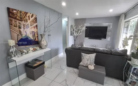 10305 SW 149th Terrace Miami FL 33176