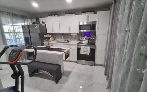 10305 SW 149th Terrace Miami FL 33176