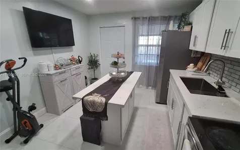 10305 SW 149th Terrace Miami FL 33176