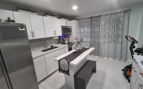 10305 SW 149th Terrace Miami FL 33176
