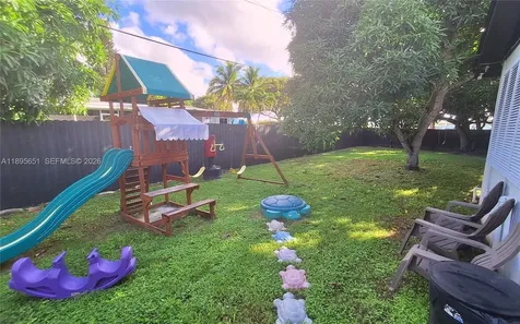 10305 SW 149th Terrace Miami FL 33176